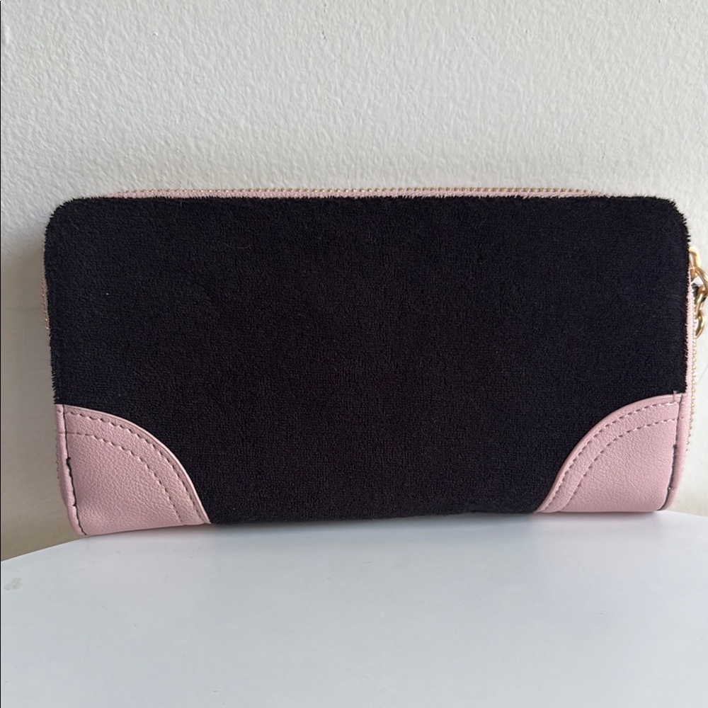 Juicy Couture Black and Pink Satchel with Gold Hardware - Picture 7 of 17